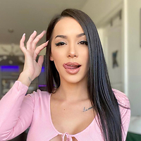 Chrissy Knox