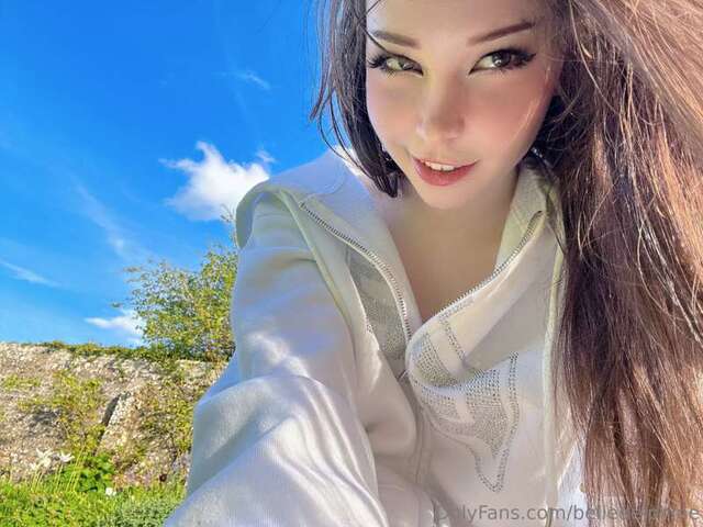 Belledelphine (40) nude photos - TubeOrigin 30