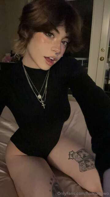 Hannahowo (2) nude photos - TubeOrigin 2