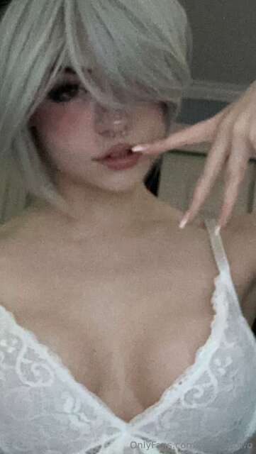 Hannahowo (2) nude photos - TubeOrigin 1