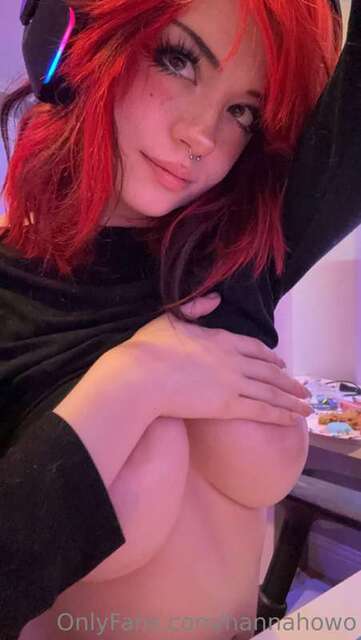 Hannahowo (3) nude photos - TubeOrigin 2