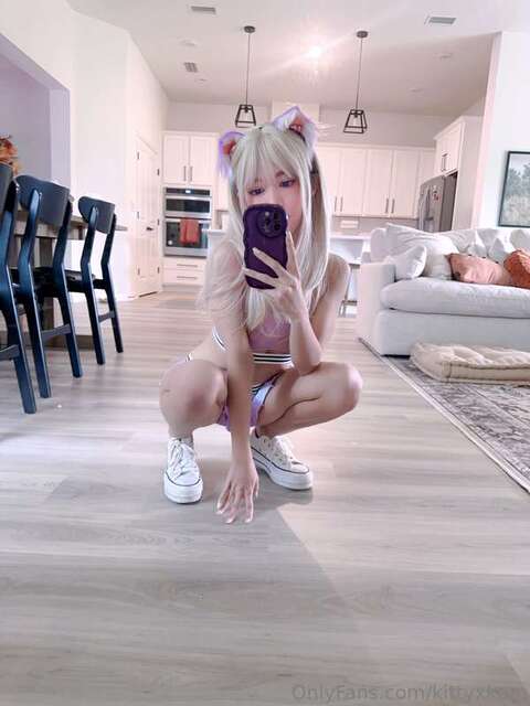 Kittyxkum (31) nude photos - TubeOrigin 29