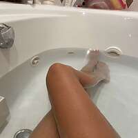 Favoritelittlesecret nude photo 10-01-20…