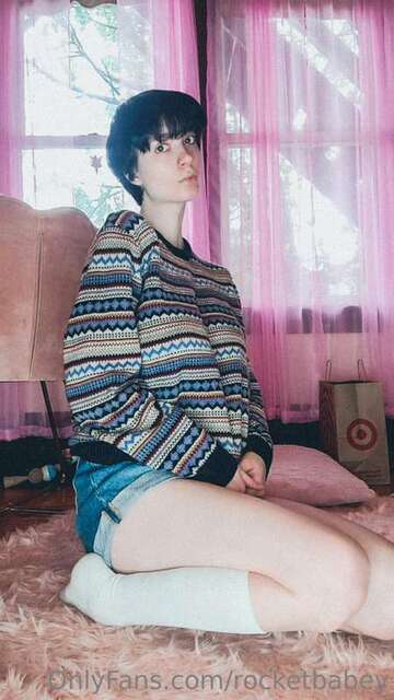 Rocketbabey (3) nude photos