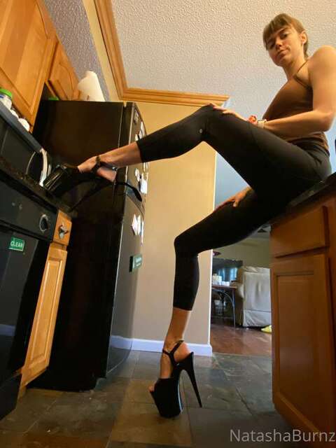 Goddesstalltasha (28) nude photos