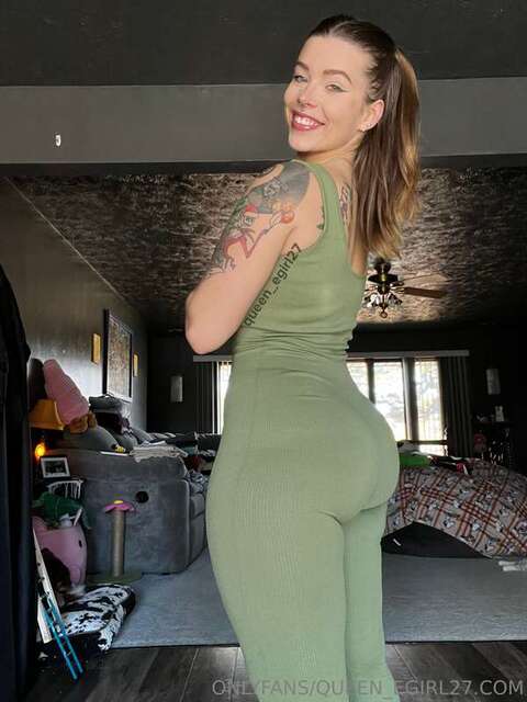 Queen_egirl27 (5) nude photos - TubeOrigin 2