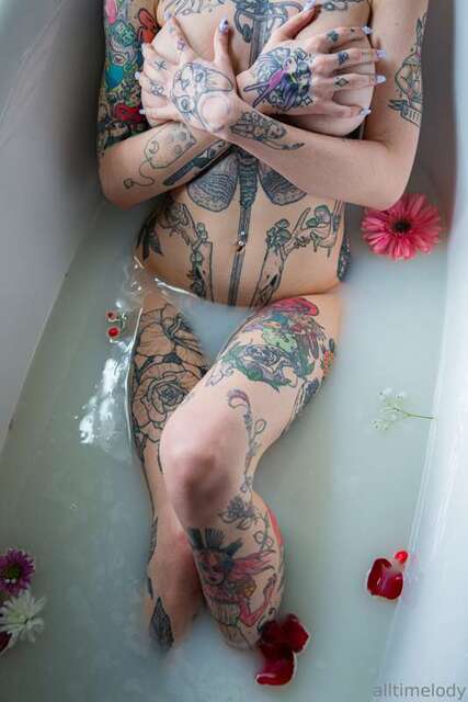 Alltimelody (2) nude photos - TubeOrigin 1