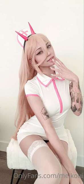 Meikoui (17) nude photos
