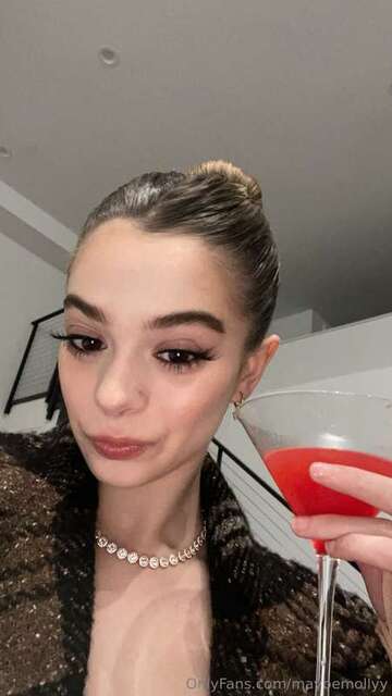 Maybemollyy nude photo 16-02-2024 - TubeOrigin 1