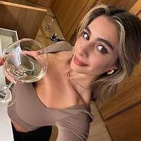 Trukait nude photo 21-02-2024