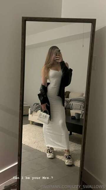 Izzy_swallows nude photo 18-09-2023