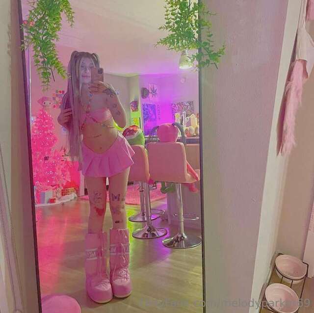 Melodyparker69 nude photo 05-08-2023 - TubeOrigin 1