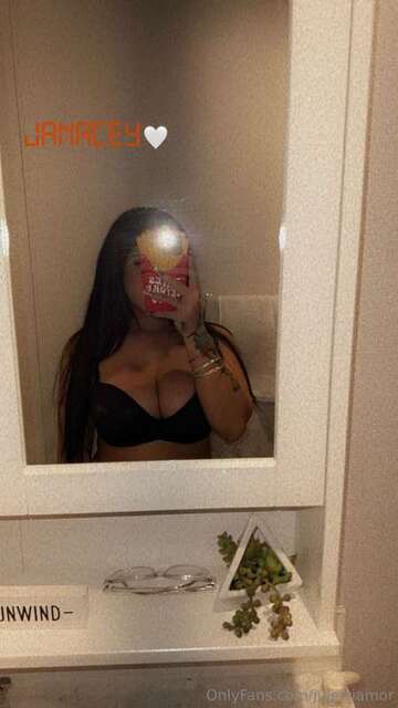 Julerriamor nude photo 26-02-2024