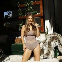 Evalovia nude photo 10-04-2024