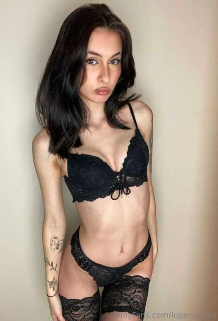 Lopesariana (2) nude photos - TubeOrigin 2