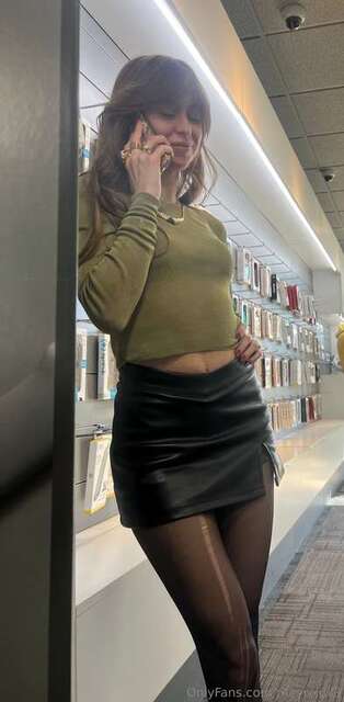 Rileyreidx3 (3) nude photos - TubeOrigin 1