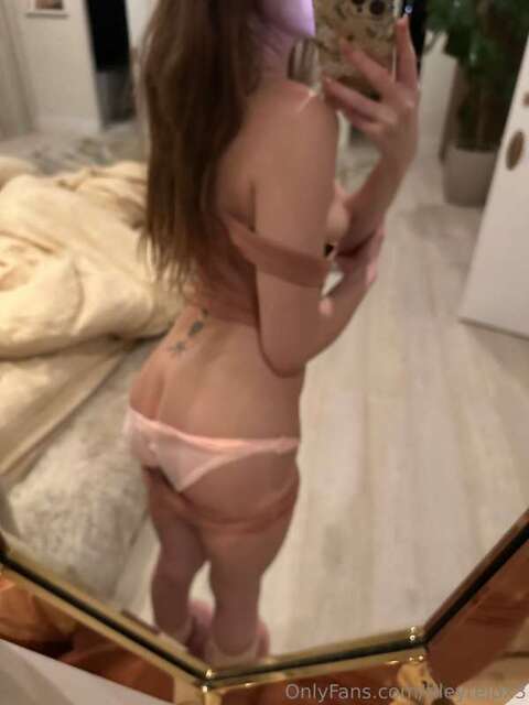 Rileyreidx3 (7) nude photos - TubeOrigin 7