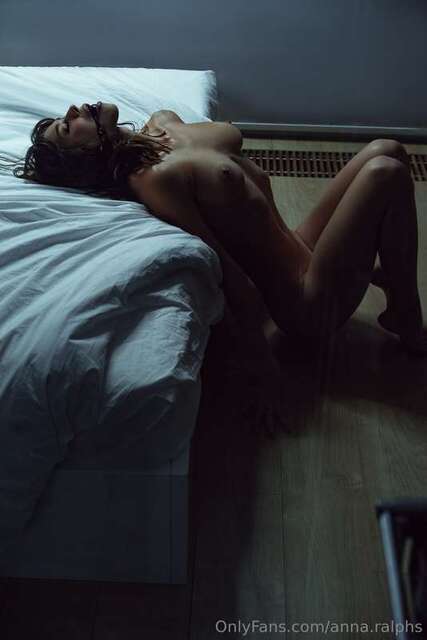 Anna.ralphs (19) nude photos - TubeOrigin 6