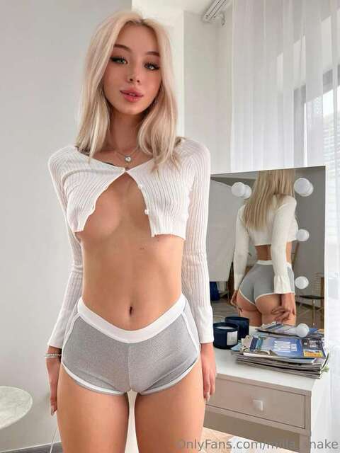 Milla_snake nude photo 23-04-2024 - TubeOrigin 1