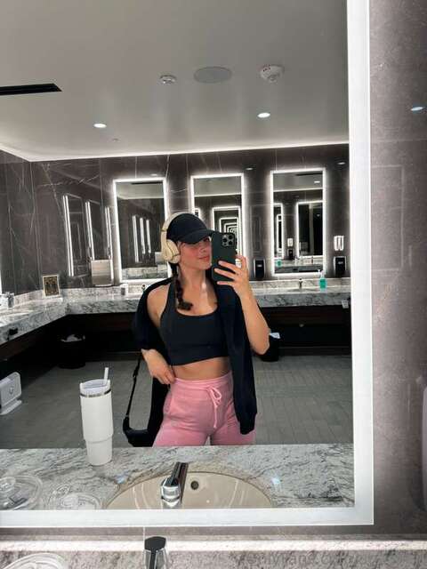 Anacheri nude photo 28-04-2024 - TubeOrigin 1