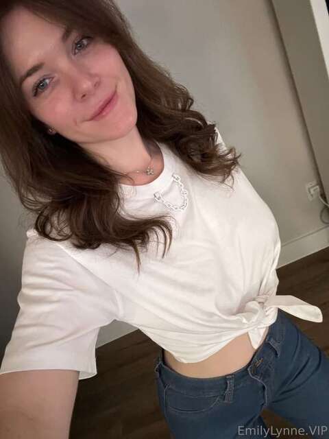 Theemilylynne (2) nude photos - TubeOrigin 2