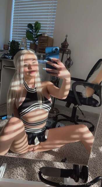 Alyssa9 nude photo 23-05-2024 - TubeOrigin 1