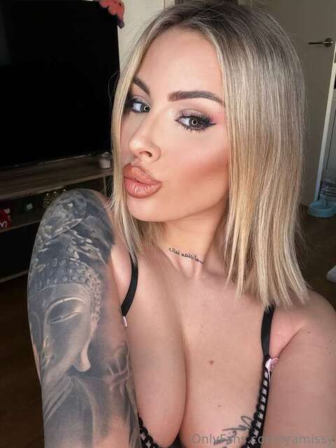 Lyamissy nude photo 21-05-2024 - TubeOrigin 1