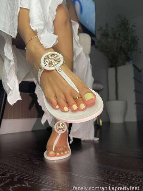 Anikaprettyfeet_ (15) nude photos