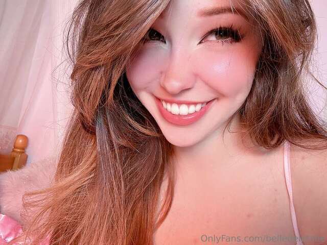 Belledelphine (40) nude photos