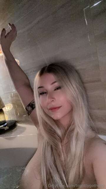 Bigtittygothegg (2) nude photos