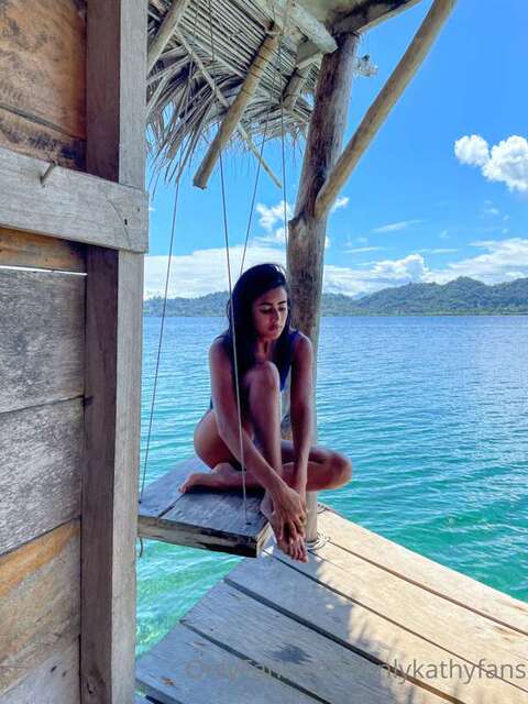 Onlykathyfans (21) nude photos