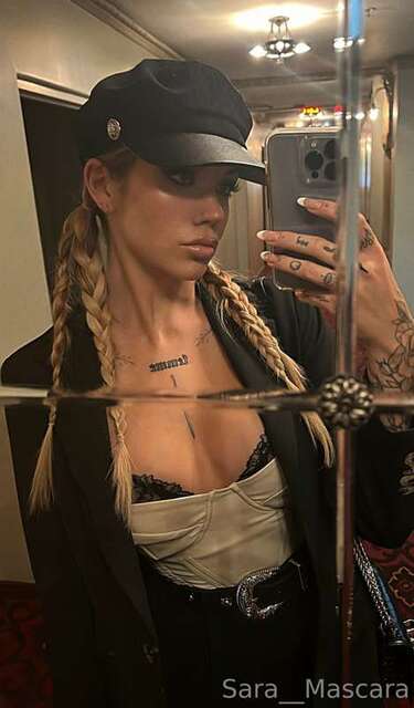 Sara__mascara nahá fotka 11-12-2022 - TubeOrigin 1