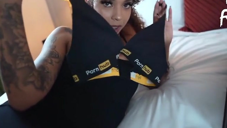 Hannah Marie Sensual Ebony Sucks Dude Dick and Moans From Pussy  