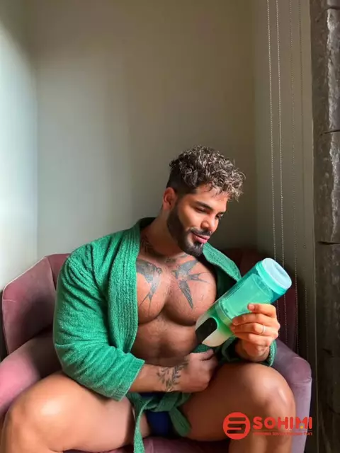 Incorporating sex toys into a relationship