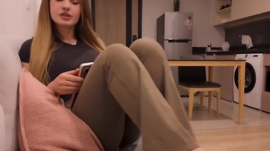 Comatozze - Russian Bombshell's Amazing Tits and Ass Morning Sex With BF Leaked