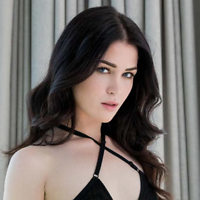 Evelyn Claire