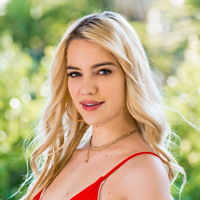 Kenna James